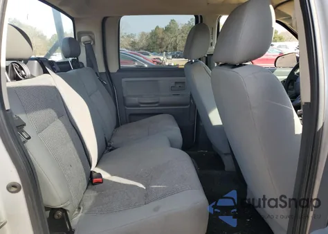 2011 Dodge Dakota Slt z USA, uszkodzony, nr VIN 1D7RE3GK4BS577435